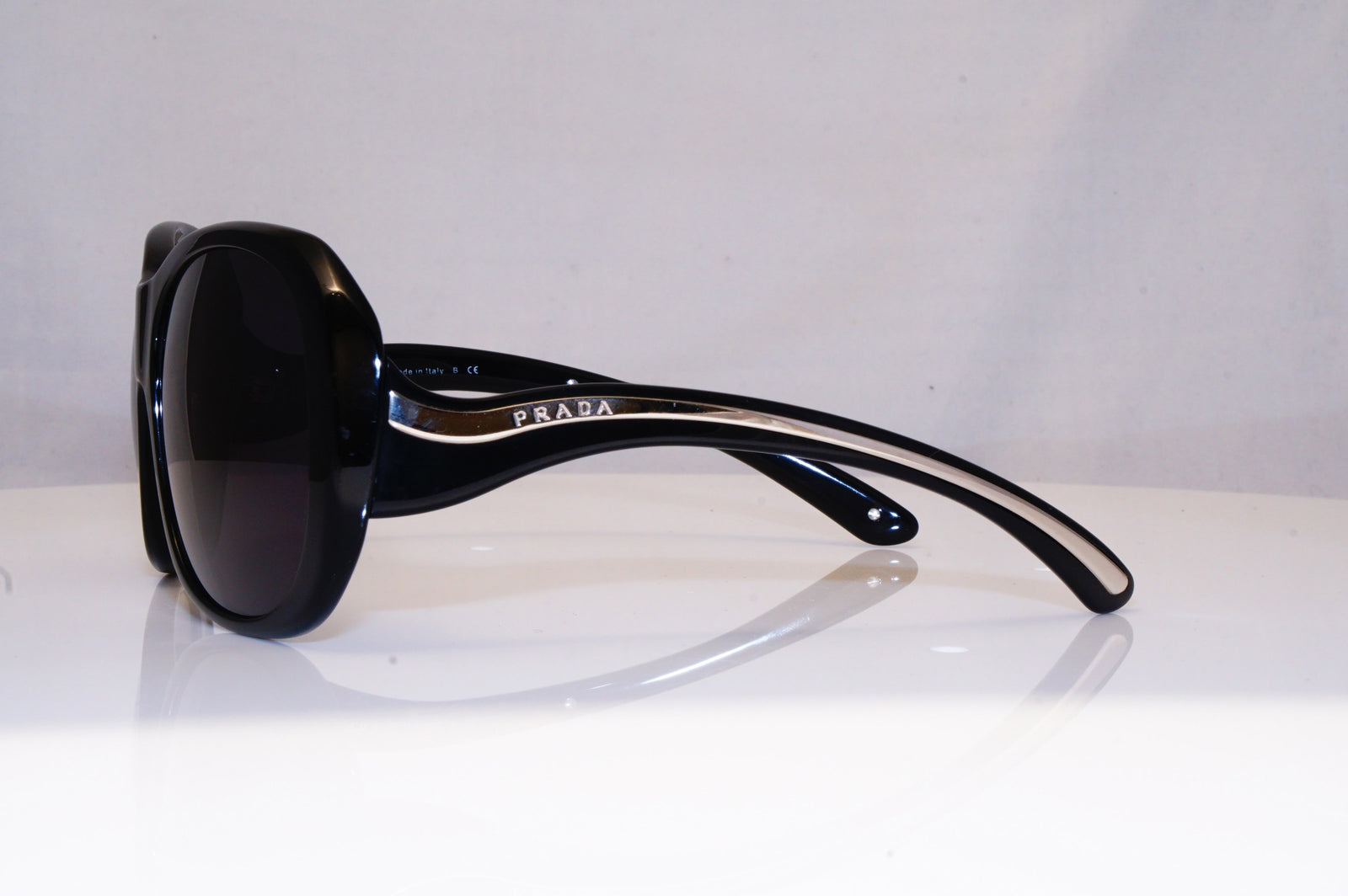 PRADA Womens Oversized Designer Sunglasses Black Square SPR 09L